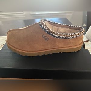 AUTHENTIC UGG TASMAN
Mens size 9
